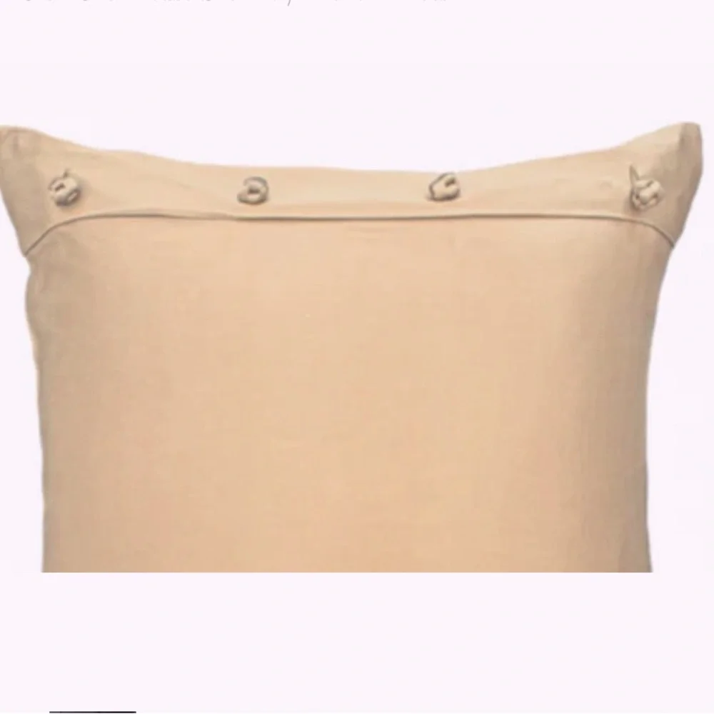 ANN GISH French Knot Charmeuse 100% Silk Throw Pillow Set Tan gold Luxury Square